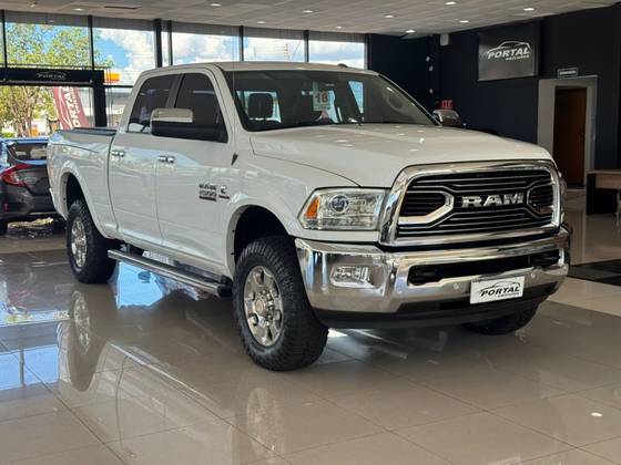 DODGE RAM 6.7 2500 LARAMIE 4X4 CD I6 TURBO DIESEL 4P AUTOMÁTICO